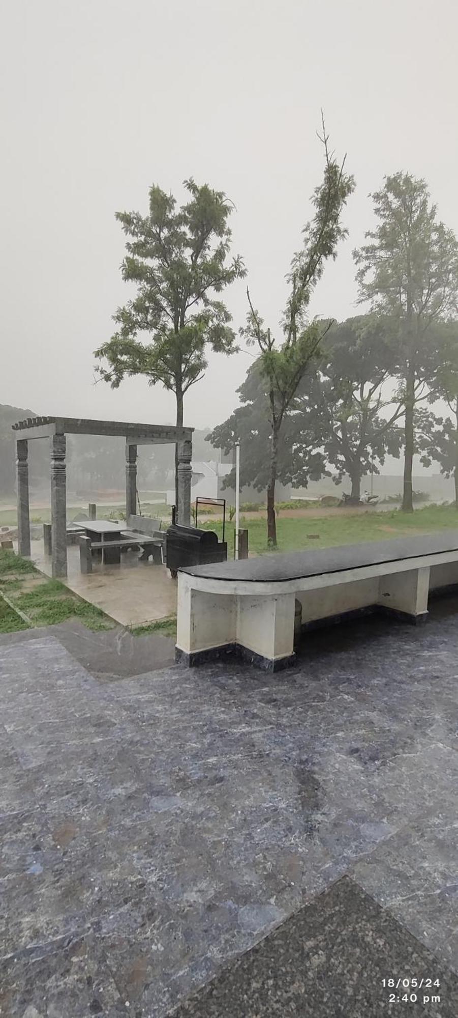 Individual Villa Stay เยลาคีรี ภายนอก รูปภาพ